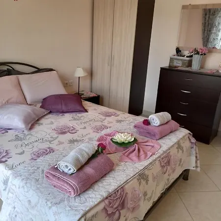 Apartment Anastasia's 2 Nea Peramos (Macedonia)